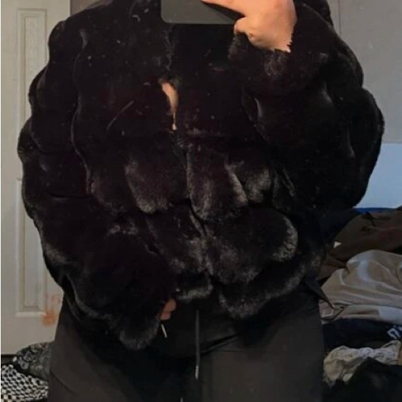 Open front fuzzy coat - Picture 2 of 6